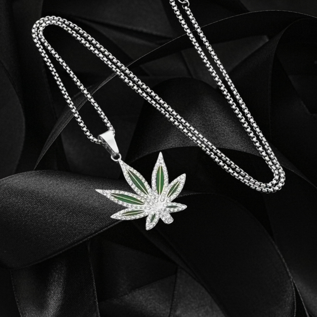 KYROX Rhinestone Leaf Pendant Necklace